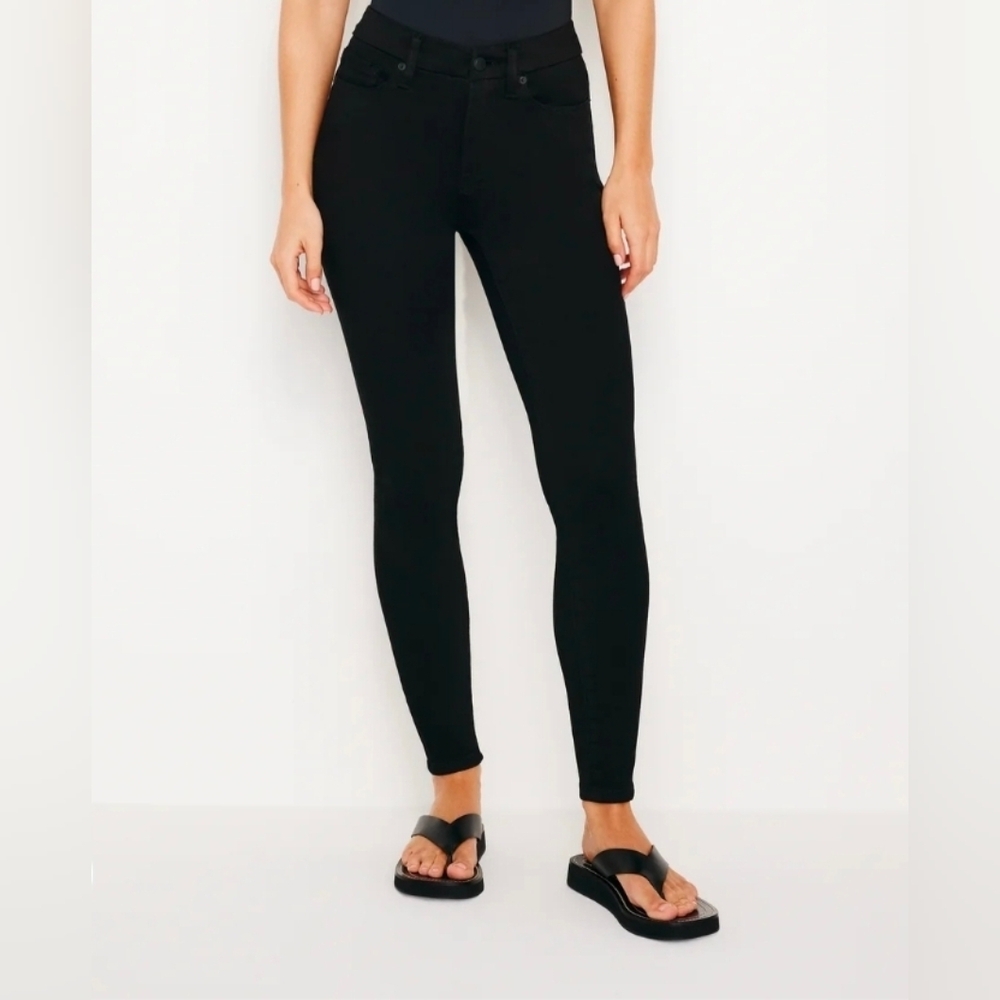 Good American Black Good Leg Skinny Jean - Size 6/28